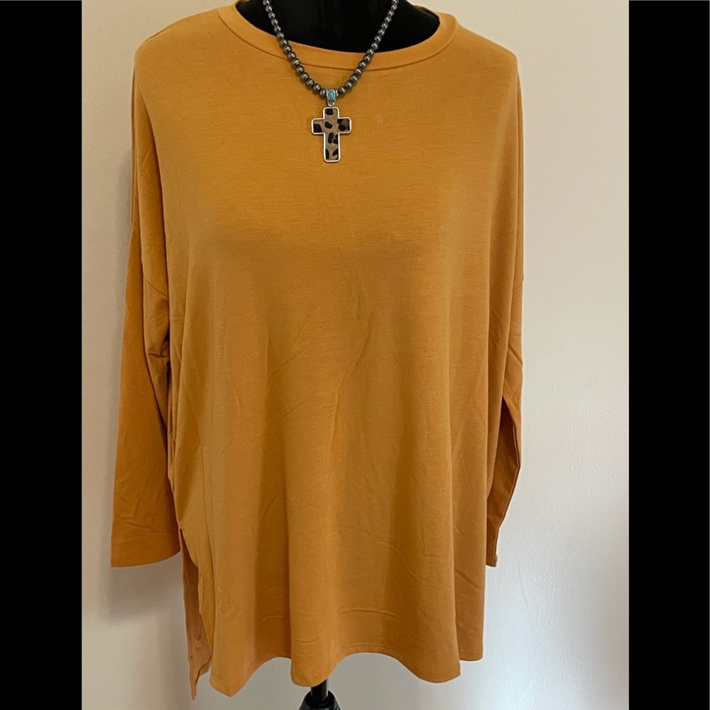 🎀 NEW Zenana Women’s Tunic Shirt Size Small Top